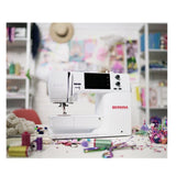 BERNINA 435 Sewing & Quilting Machine