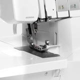 BERNINA L460 Overlock Machine